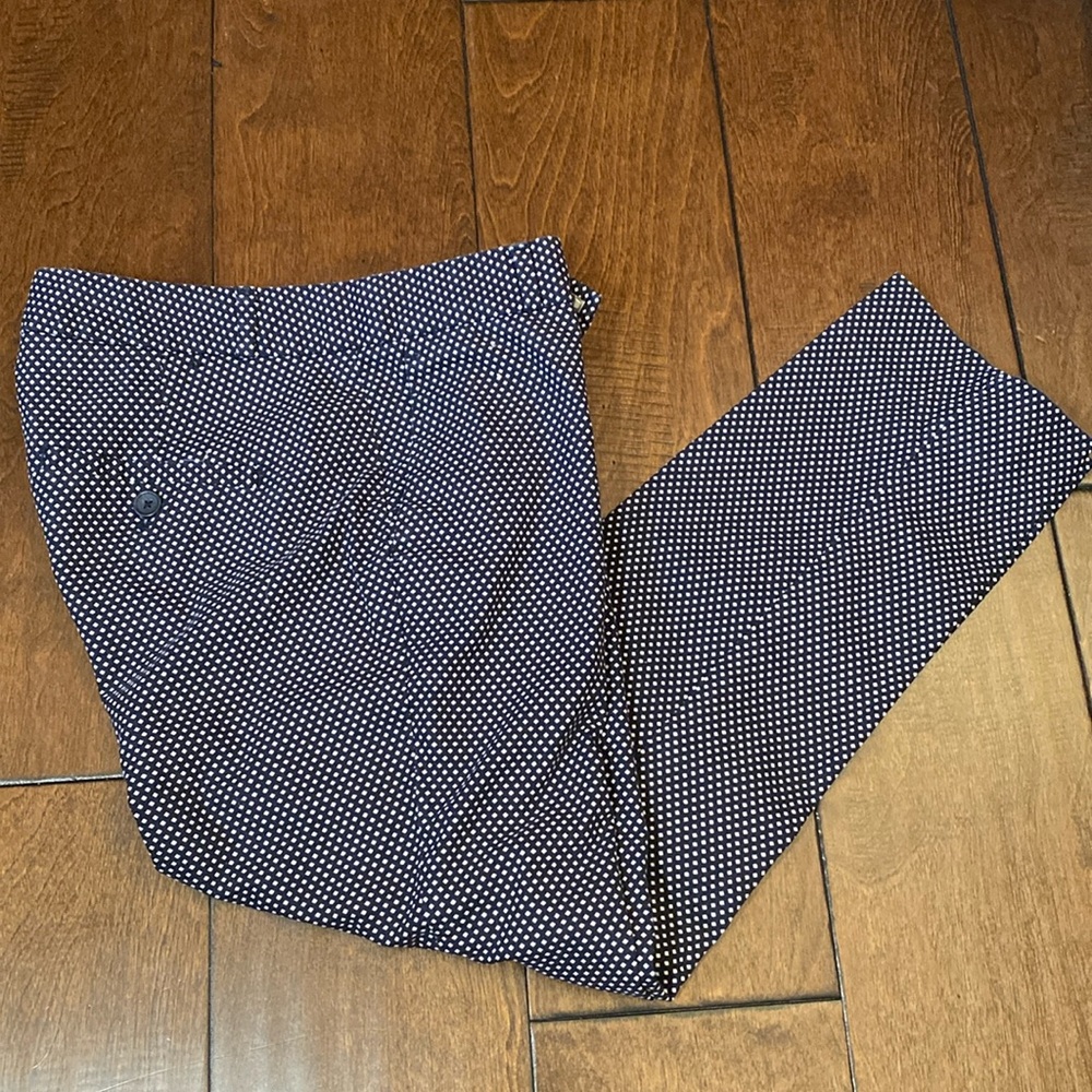 EUC - Banana Republic - Hampton Navy/White Polka-Diamond Dress Pants Size 0P